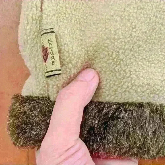 Vintage Oversized  Nature Tone Beige Fleece Button Down Vest with Faux Fur - Picture 7 of 12